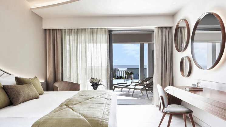 Deluxe Bungalow Swim Up Garden View 